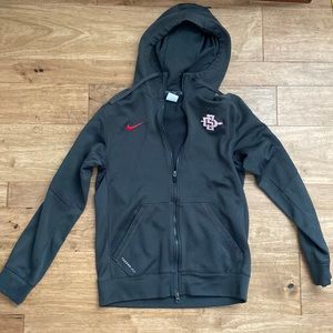 Nike therma-fit hoodie